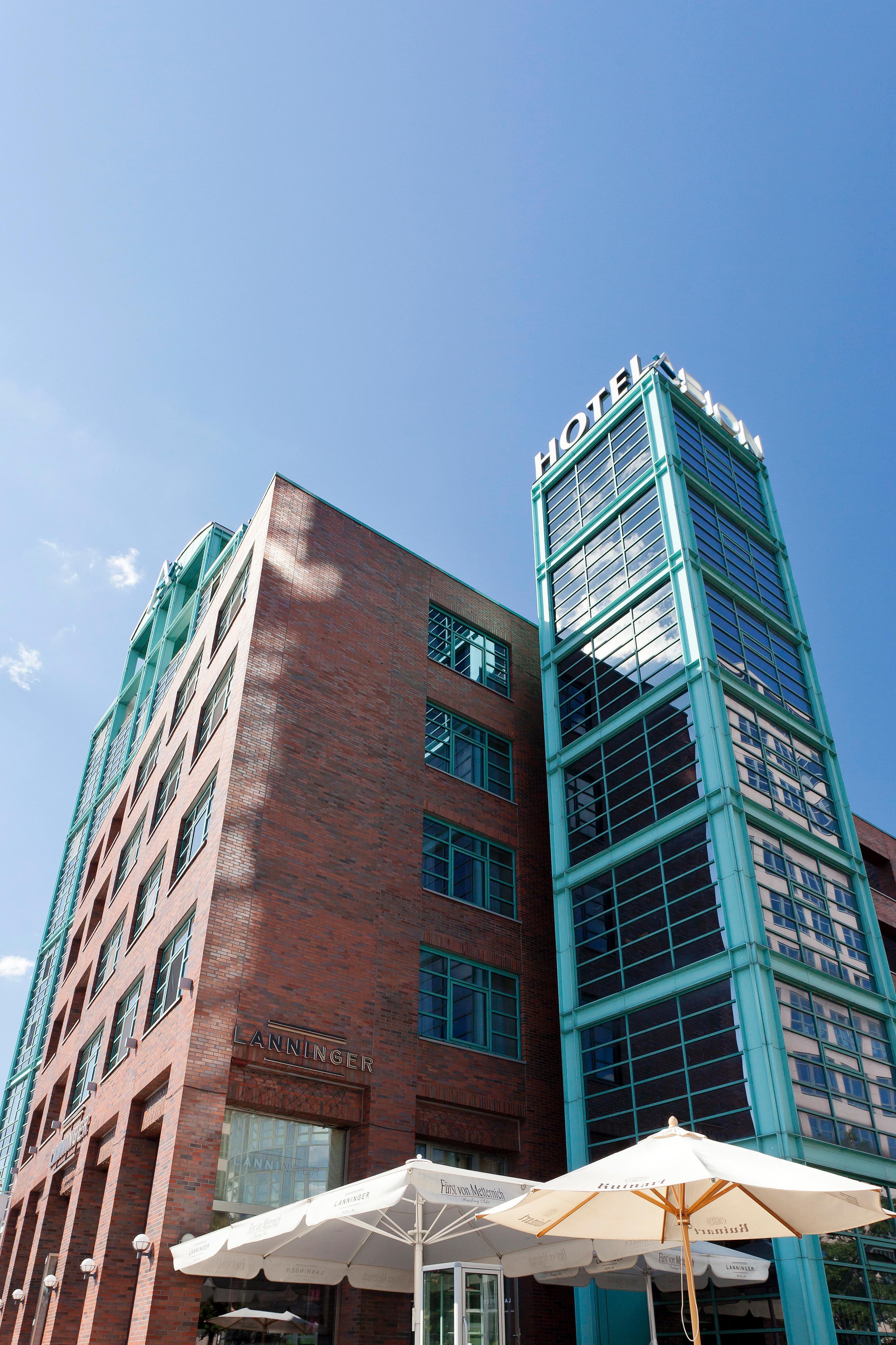 Ameron Abion Spreebogen Hotel 4*